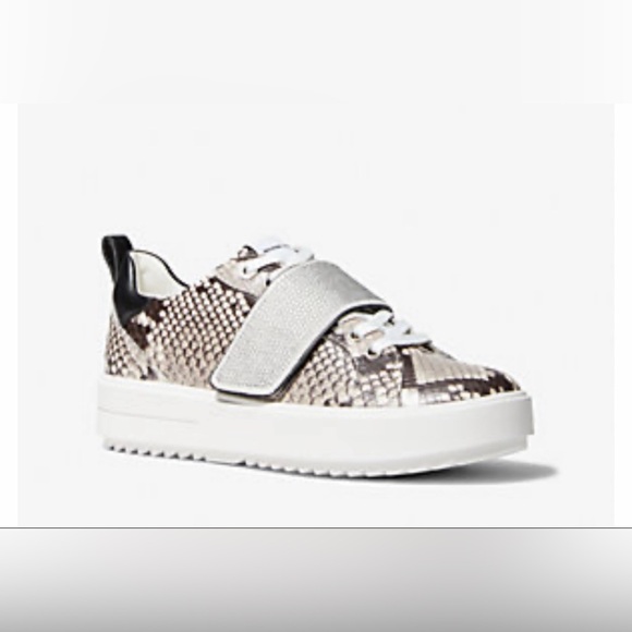 Michael Kors Women animal print shiny sneaker size 9 - Picture 1 of 1